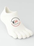 Gali būti batai ir tekstas „K24 24 kineziterapija24.ht ter“ vaizdas
