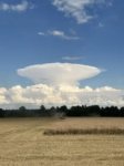 Gali būti tornadas ir debesis vaizdas