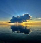 Gali būti horizontas, ežeras ir saulėlydis vaizdas